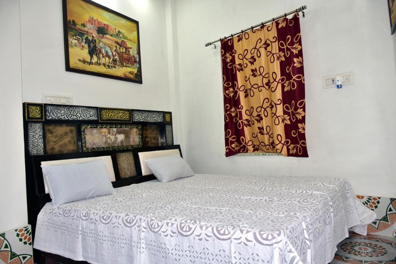 S. K. Guest House Биканер Екстериор снимка
